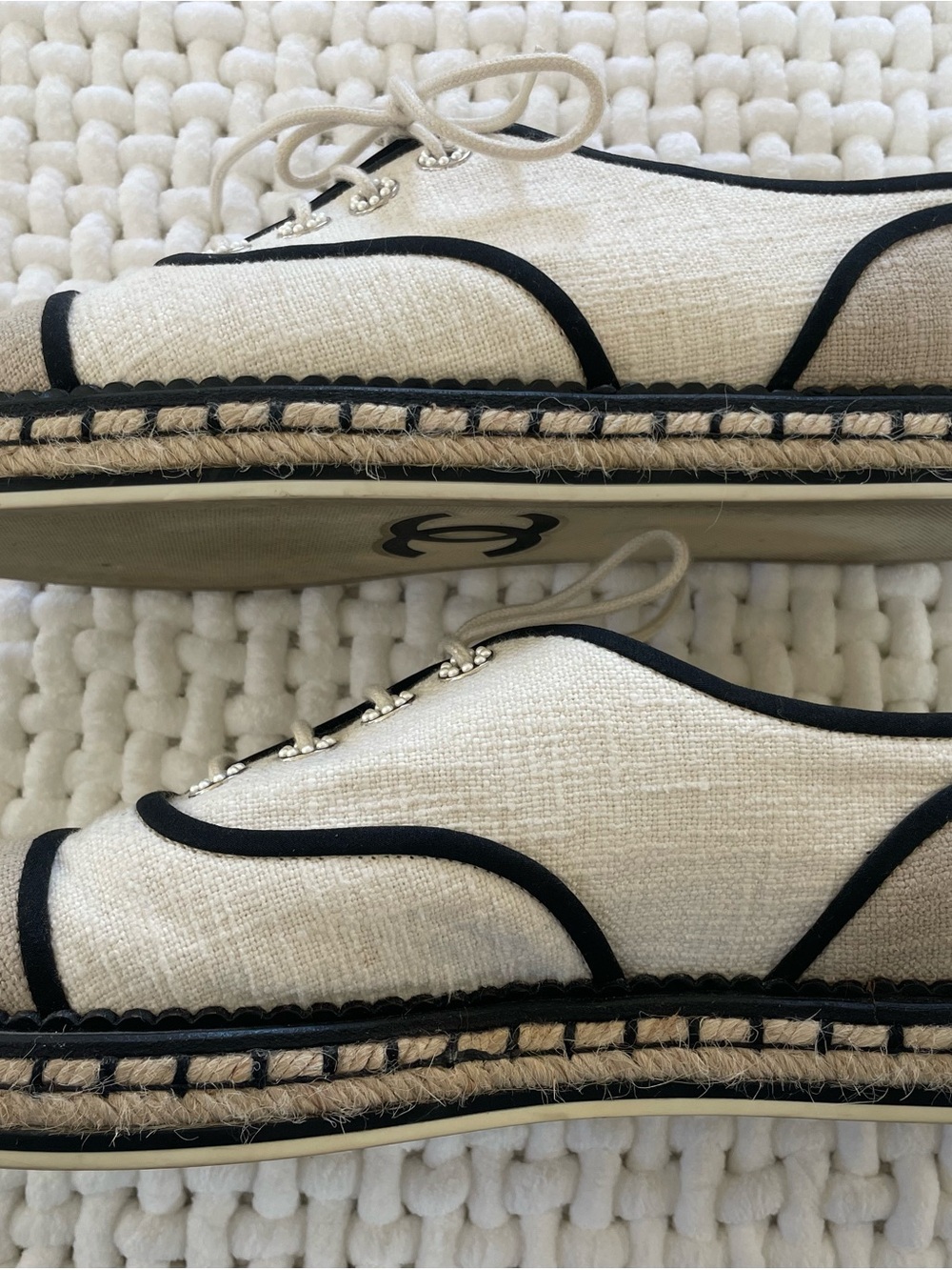 CHANEL Beige White Espadrilles linen with pearl accents. Interlocking CC - Picture 12 of 16